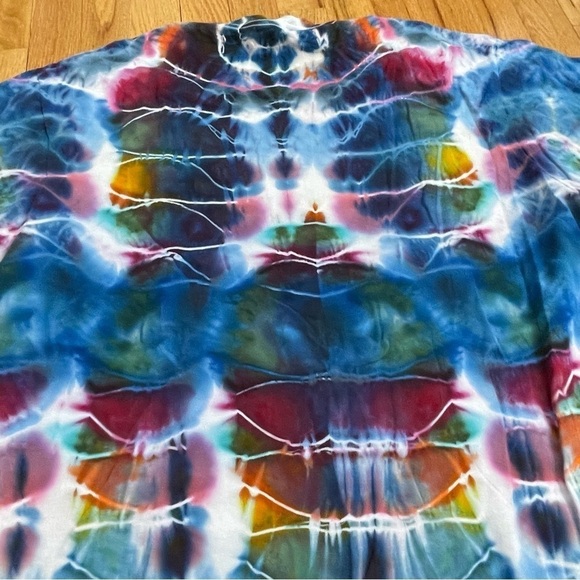 Hand tie dyed tshirt cosmic egg psychedelic kaleidoscope vneck 2XL blue - Picture 3 of 8